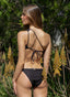 Bikini estampado blanco y negro ideal para teens. Modelo Malta de Moutt Girls.