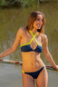 Tu bikini más especia para este verano, en colores contrastados, azul marino y amarillo flúor. Un diseño muy especial con top con tiras cruzadas en el escote. Modelo Orilla de Moutt Girls.