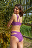 Bikini Bandeau asimétrico para mujer y teen en color morado. Modelo Boracay de Moûtt Girls.