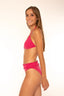 Bikini en color fresa triángulo de algodón ideal para teens. Modelo Sun fresa de Moutt Girls.